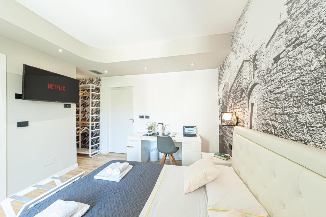 Eleonore Elegant Rooms Κάλιαρι Εξωτερικό φωτογραφία